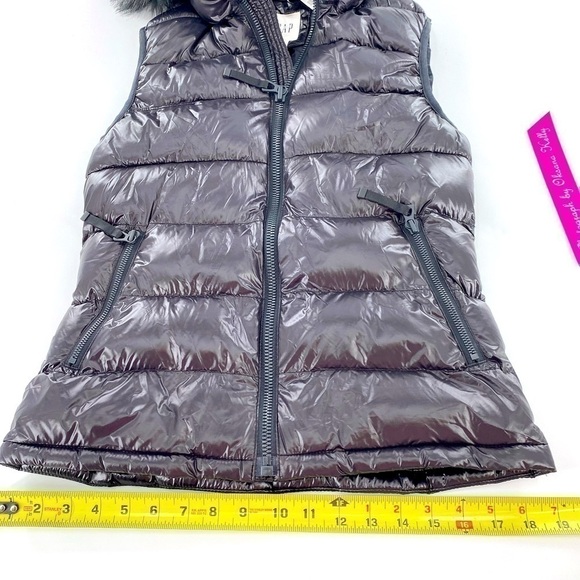 GAP Black Vest women’s size XS Hooded Faux Fur - Picture 10 of 14